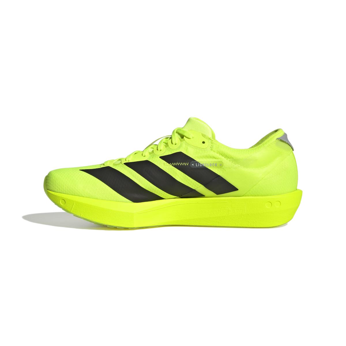 product/a/d/adidas_ih5067_5_footwear_photography_side_medial_center_view_white-nw091625.jpg