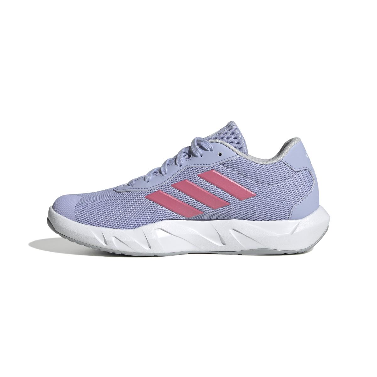 product/a/d/adidas_ih5270_5_footwear_photography_side_medial_center_view_white-nw091625.jpg