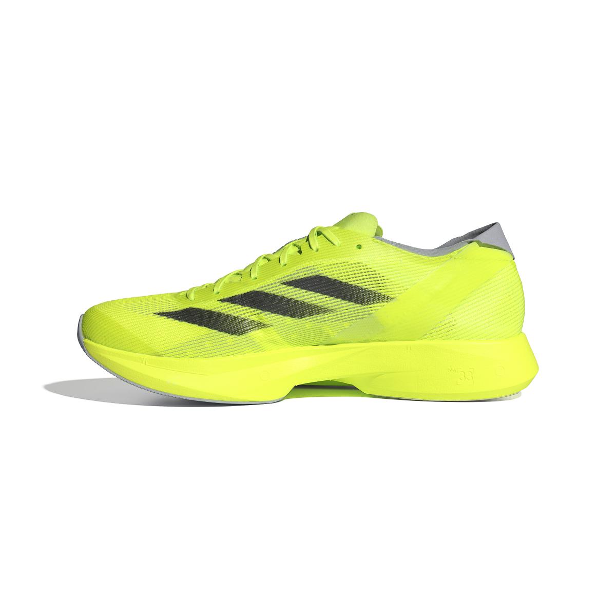 product/a/d/adidas_ih5707_5_footwear_photography_side_medial_center_view_white.jpg