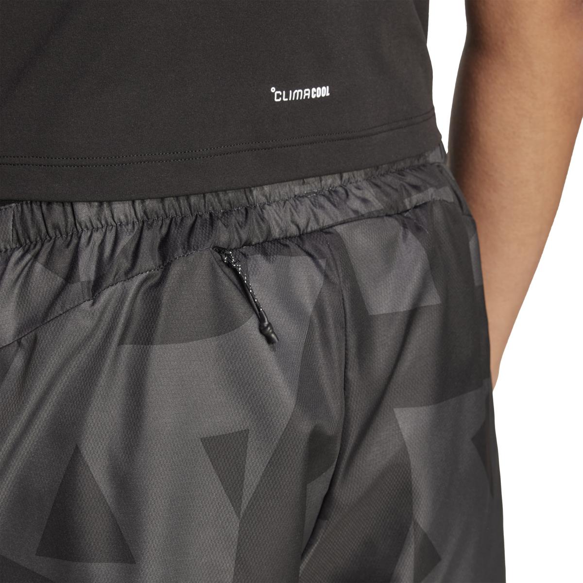 product/a/d/adidas_je9415_black-carbon-black-black_7.jpg