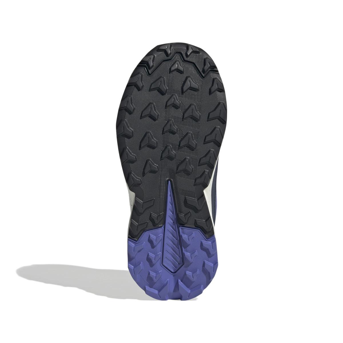 product/a/d/adidas_jh6341_4_footwear_photography_bottom_view_white-nw091625.jpg