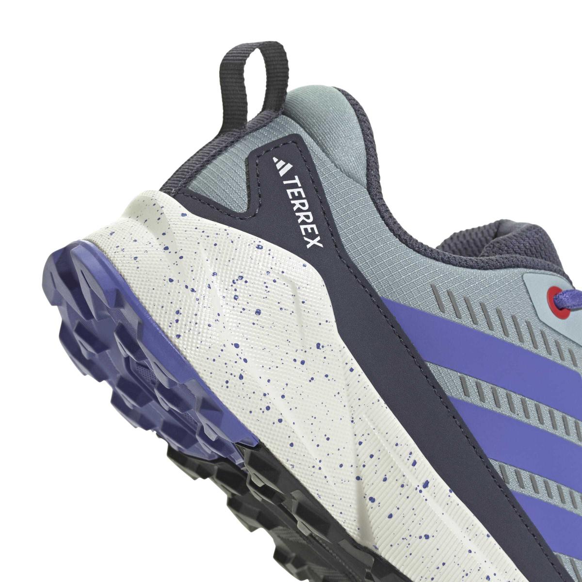 product/a/d/adidas_jh6341_8_footwear_photography_detail_view_1_white-nw091625.jpg