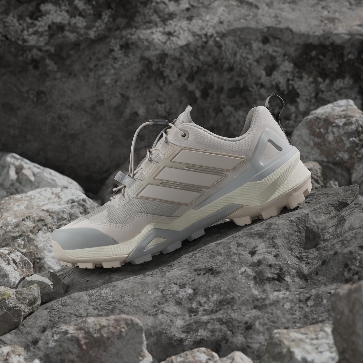 product/a/d/adidas_jh6391_20_footwear_photography_heromrktng_view_7-nw091625.jpg