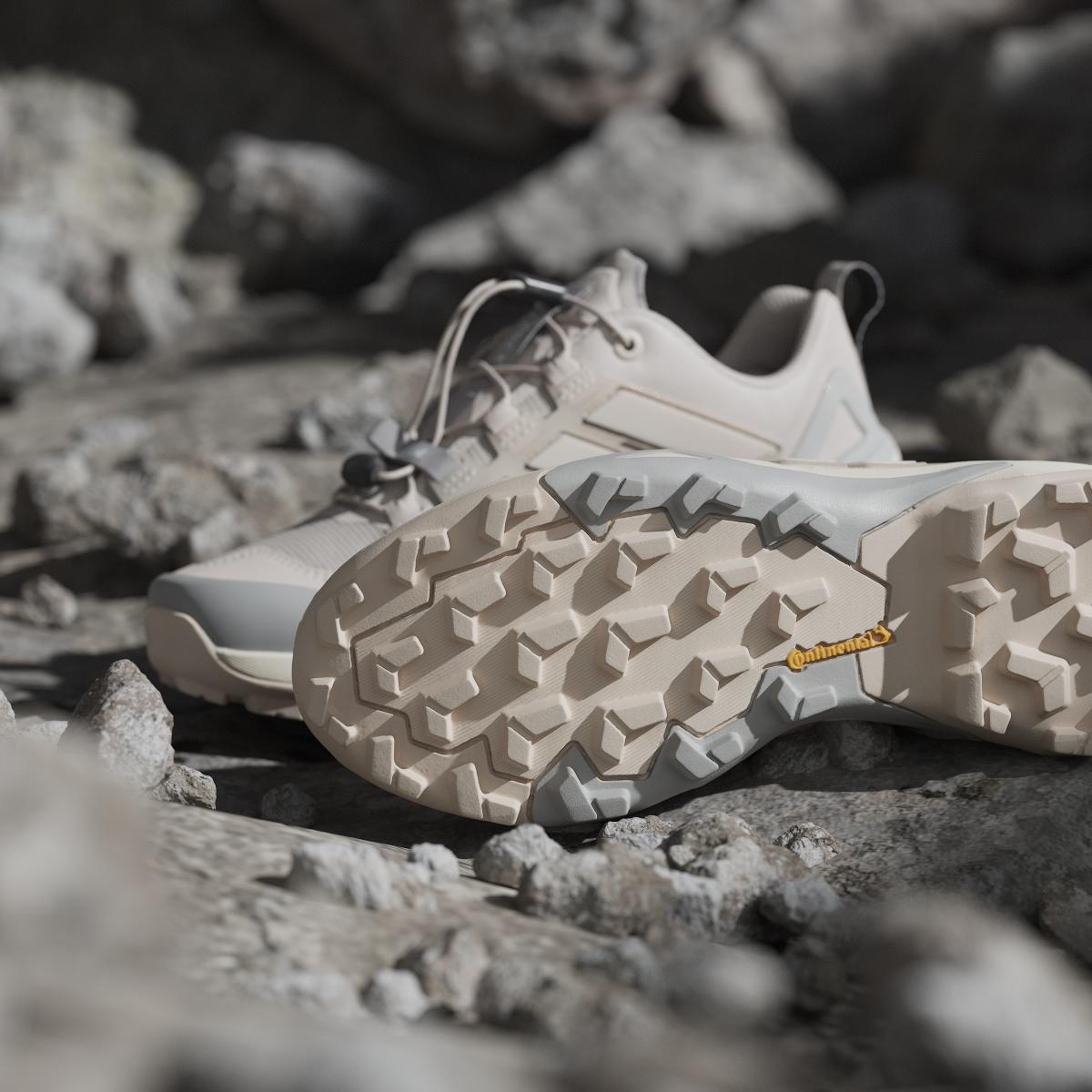 product/a/d/adidas_jh6391_24_footwear_photography_heromrktng_view_11-nw091625.jpg