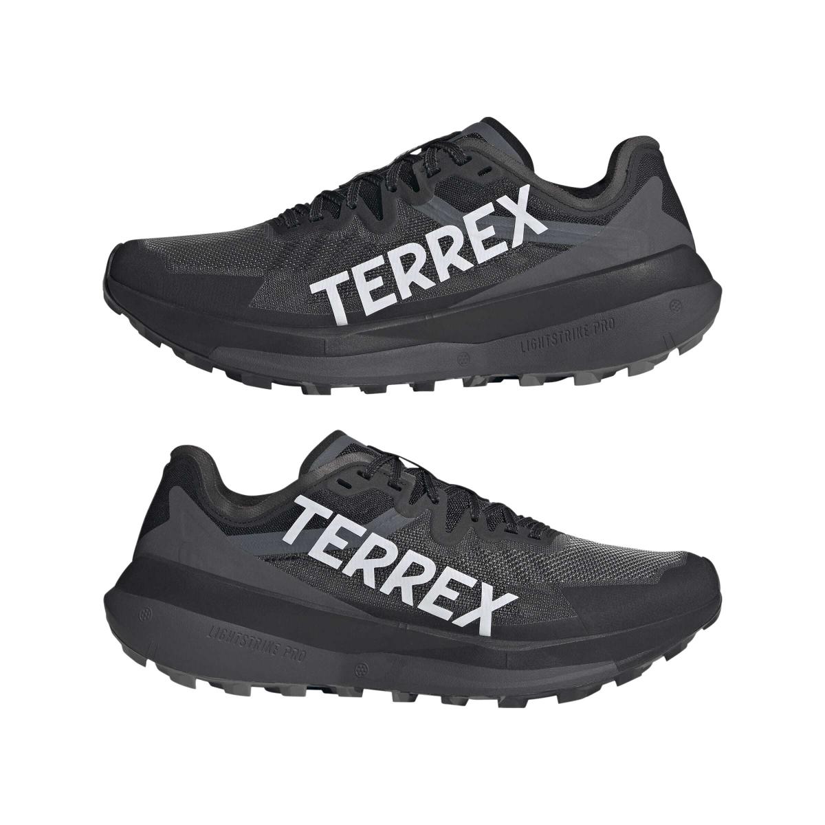 product/a/d/adidas_ji0949_10_footwear_photography_mirrored_pair_view_white-nw091625.jpg