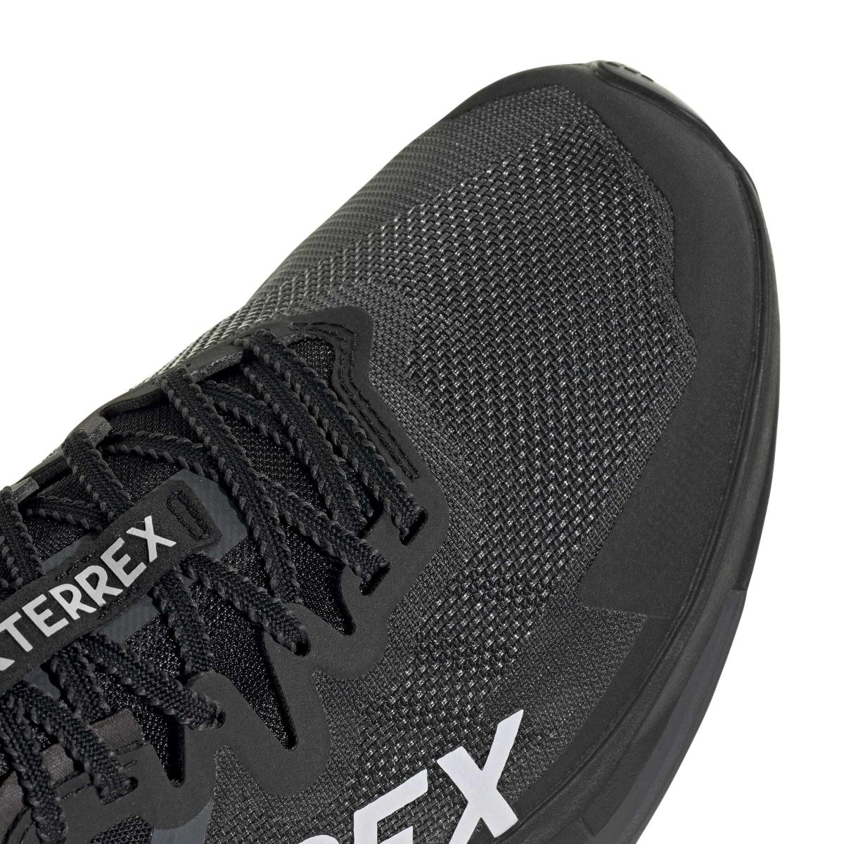 product/a/d/adidas_ji0949_8_footwear_photography_detail_view_1_white-nw091625.jpg
