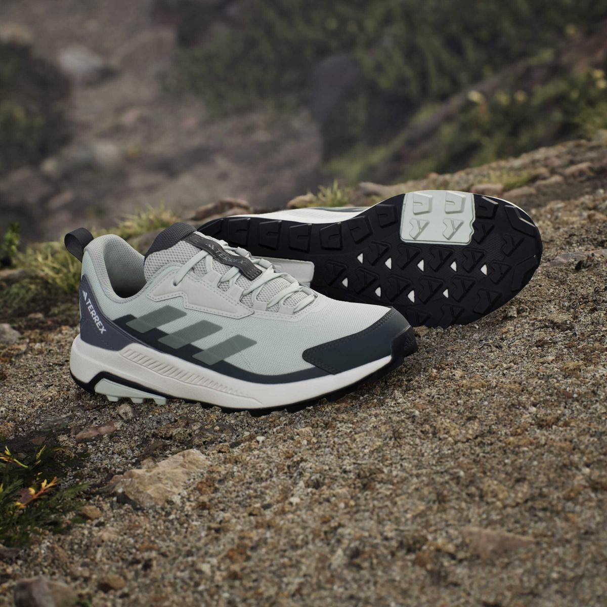 product/a/d/adidas_ji1317_21_footwear_photography_heromrktng_view_8-nw091625.jpg