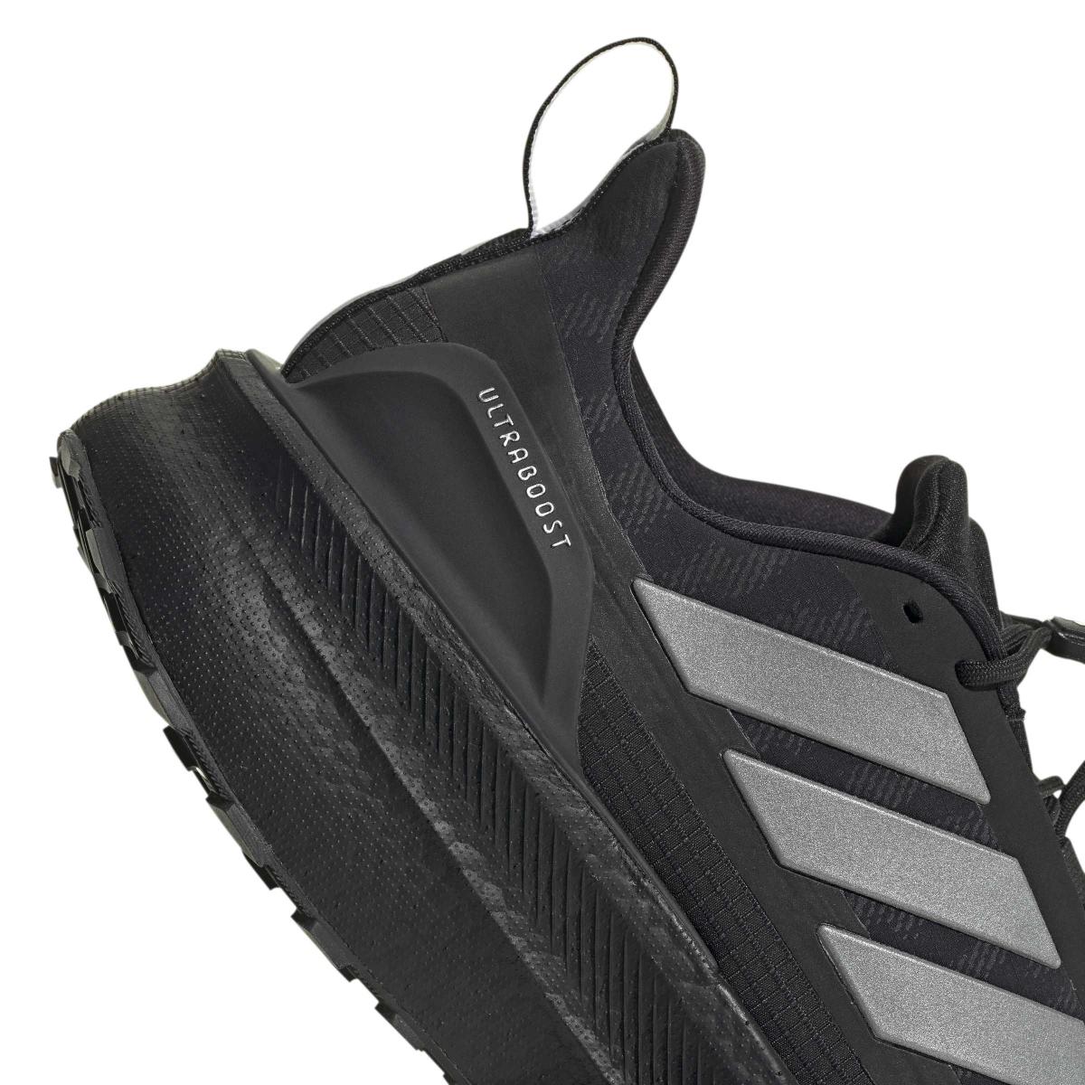 product/a/d/adidas_ji3239_9_footwear_photography_detail_view_2_white-nw091625.jpg