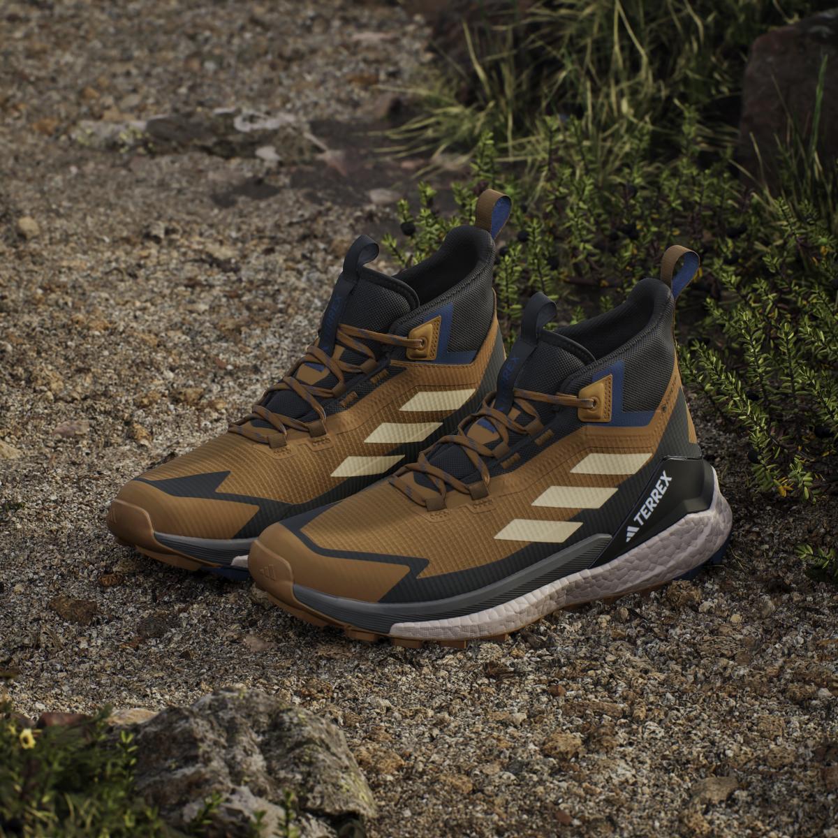 product/a/d/adidas_ji4245_18_footwear_photography_heromrktng_view_5-nw091625.jpg