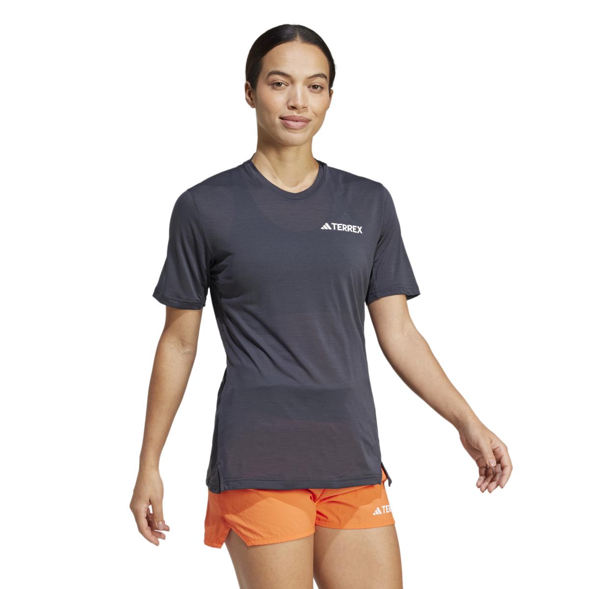product/a/d/adidas_jl6342_carbon_4.jpg
