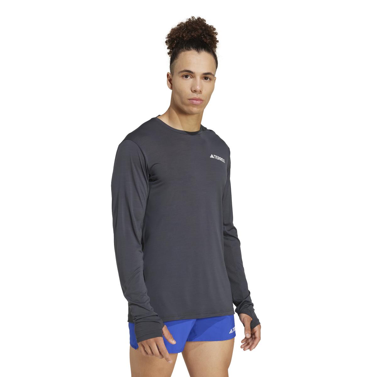 product/a/d/adidas_jl6343_carbon_2.jpg