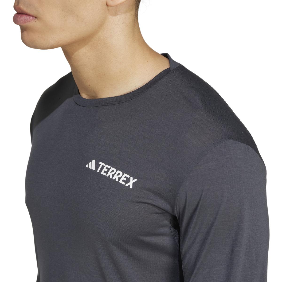 product/a/d/adidas_jl6343_carbon_3.jpg