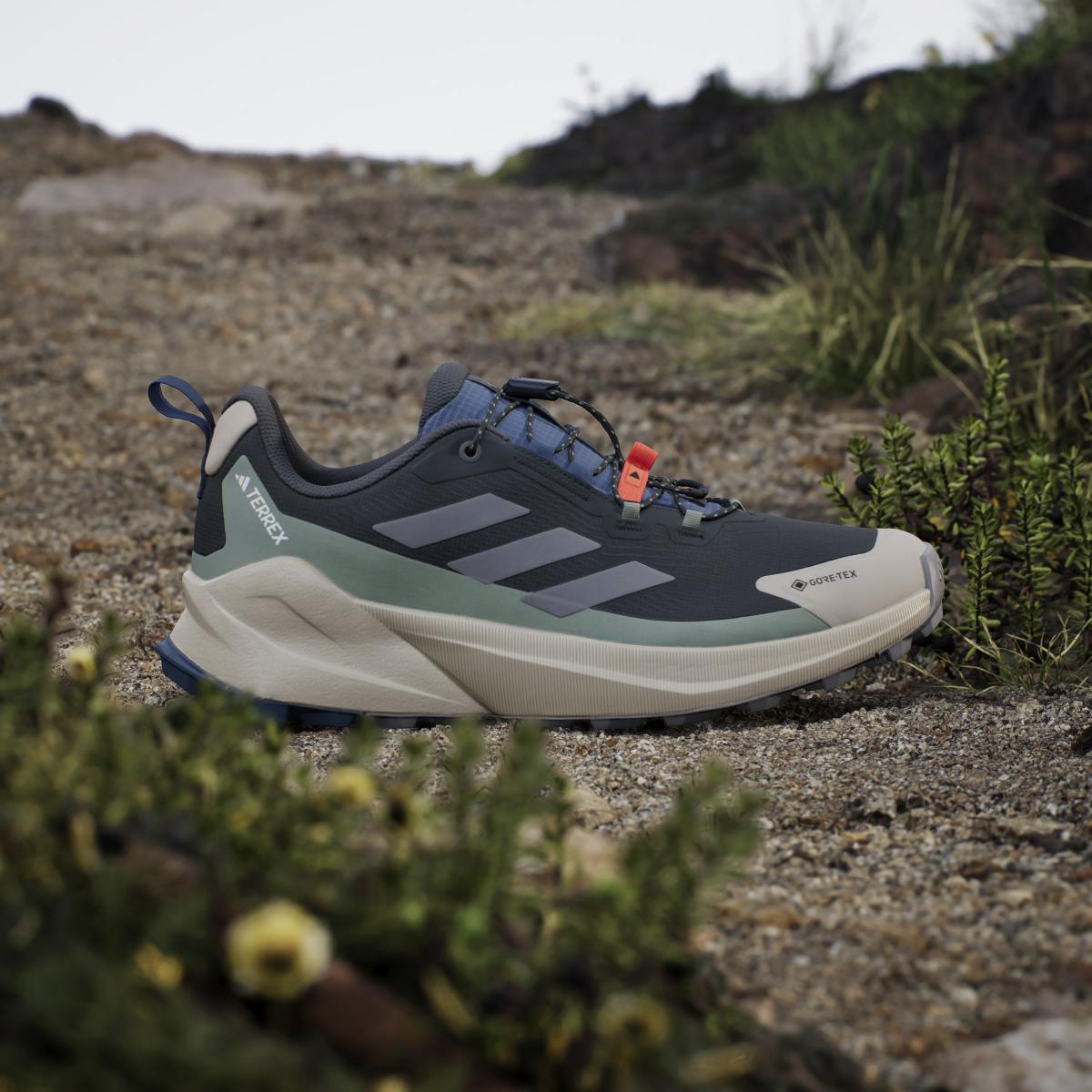 product/a/d/adidas_jp5240_16_footwear_photography_heromrktng_view_3-nw091625.jpg