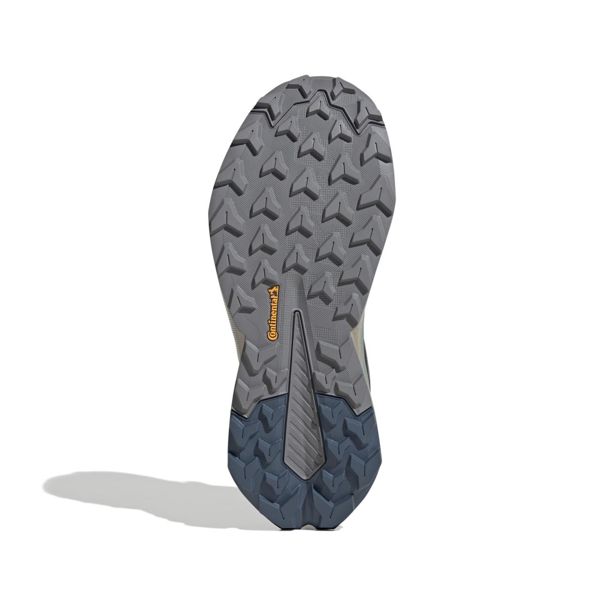 product/a/d/adidas_jp5240_4_footwear_photography_bottom_view_white-nw091625.jpg