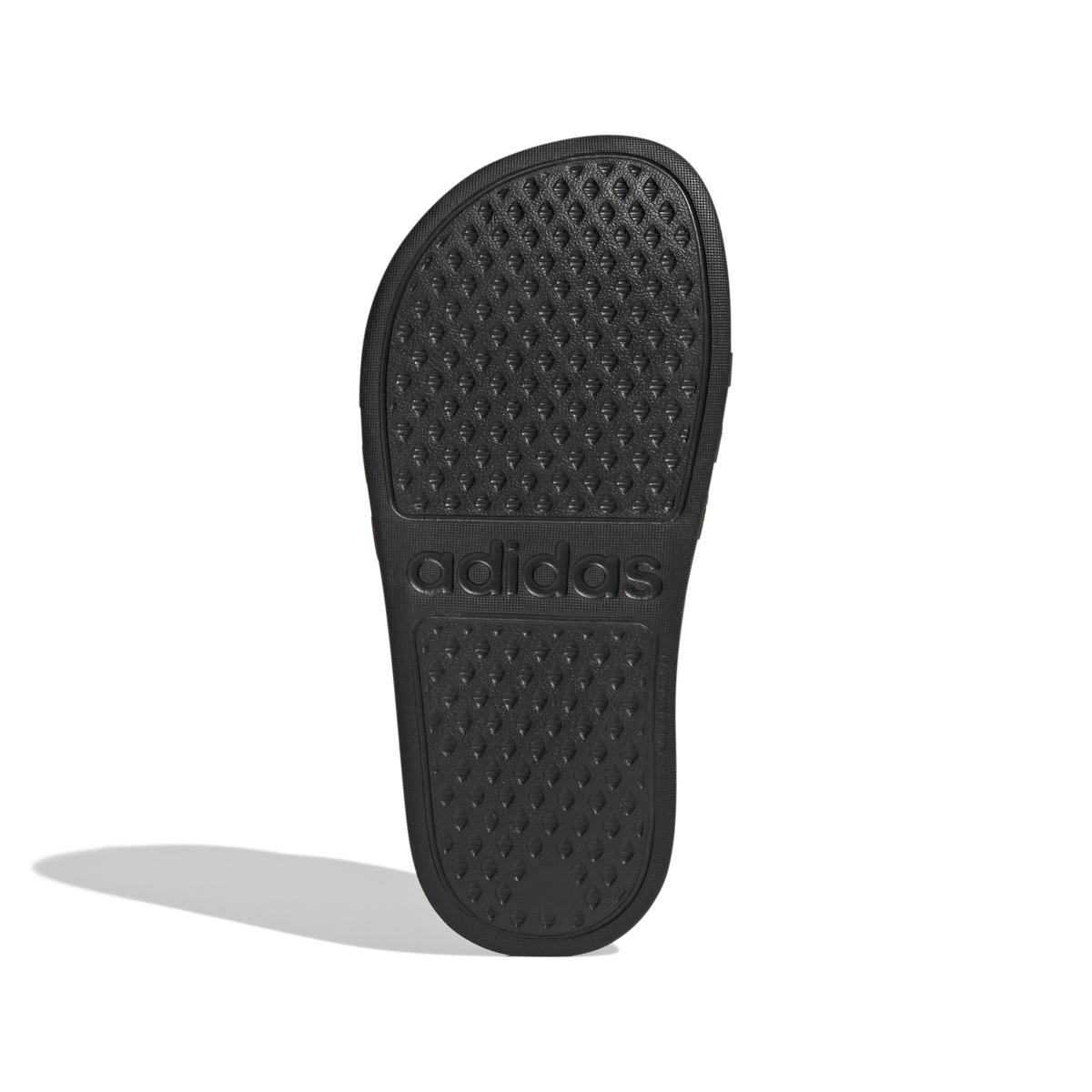 product/a/d/adidas_jp5774_4_footwear_photography_bottom_view_white-nw091625.jpg