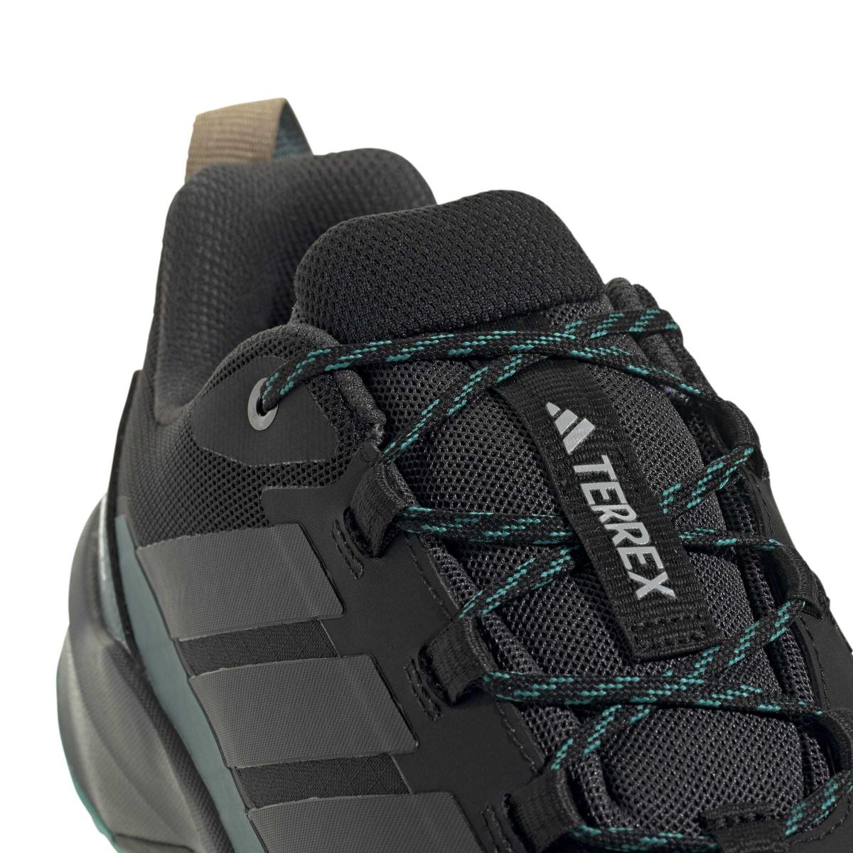 product/a/d/adidas_jq2209_8_footwear_photography_detail_view_1_white-nw091625.jpg