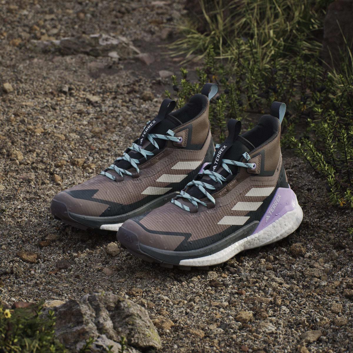 product/a/d/adidas_jq9901_17_footwear_photography_heromrktng_view_5-nw091625.jpg
