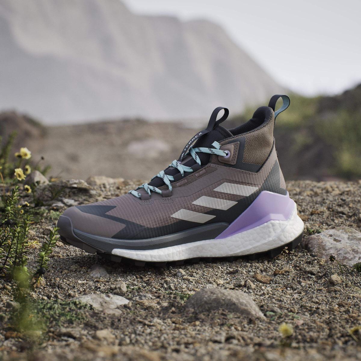 product/a/d/adidas_jq9901_19_footwear_photography_heromrktng_view_7-nw091625.jpg
