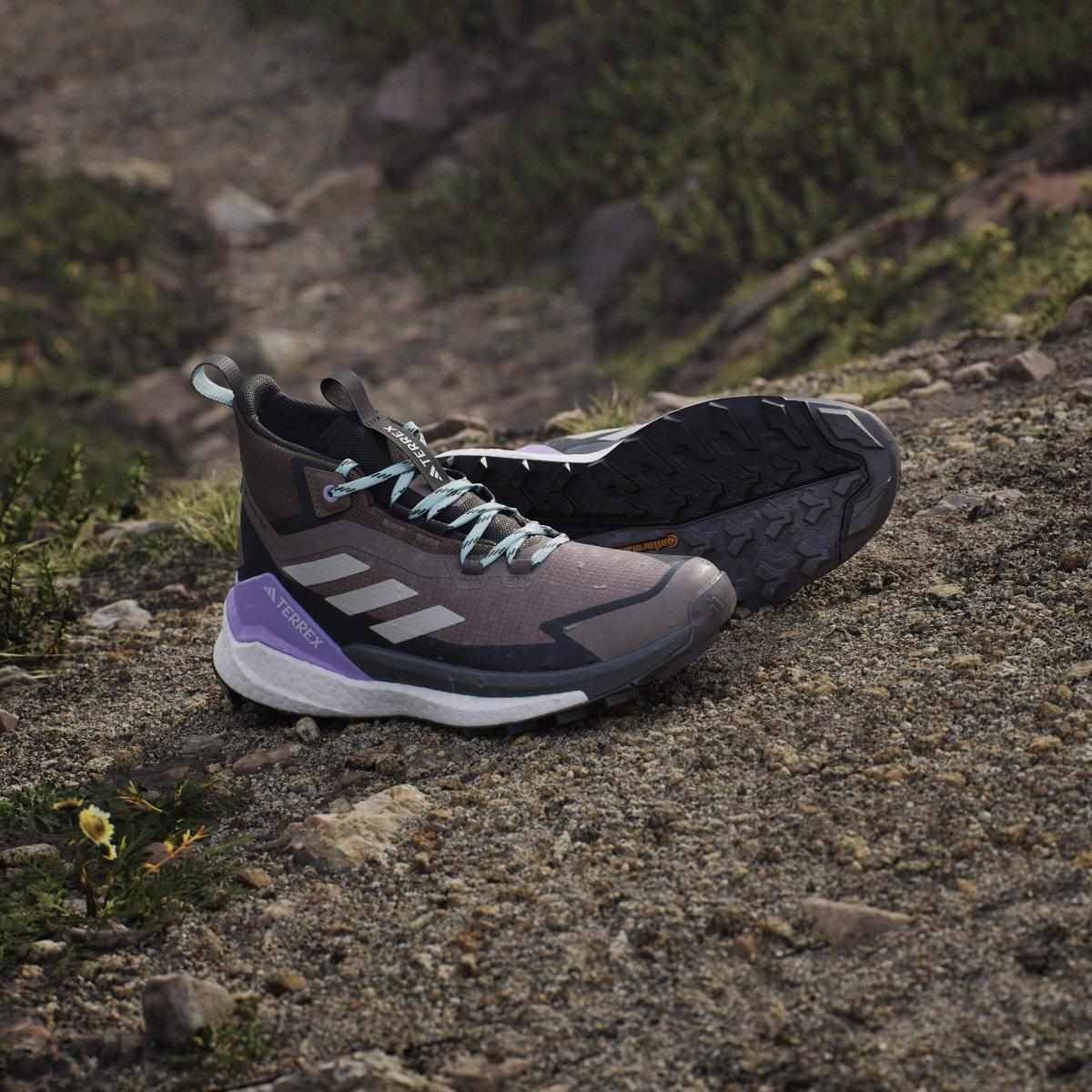 product/a/d/adidas_jq9901_20_footwear_photography_heromrktng_view_8-nw091625.jpg