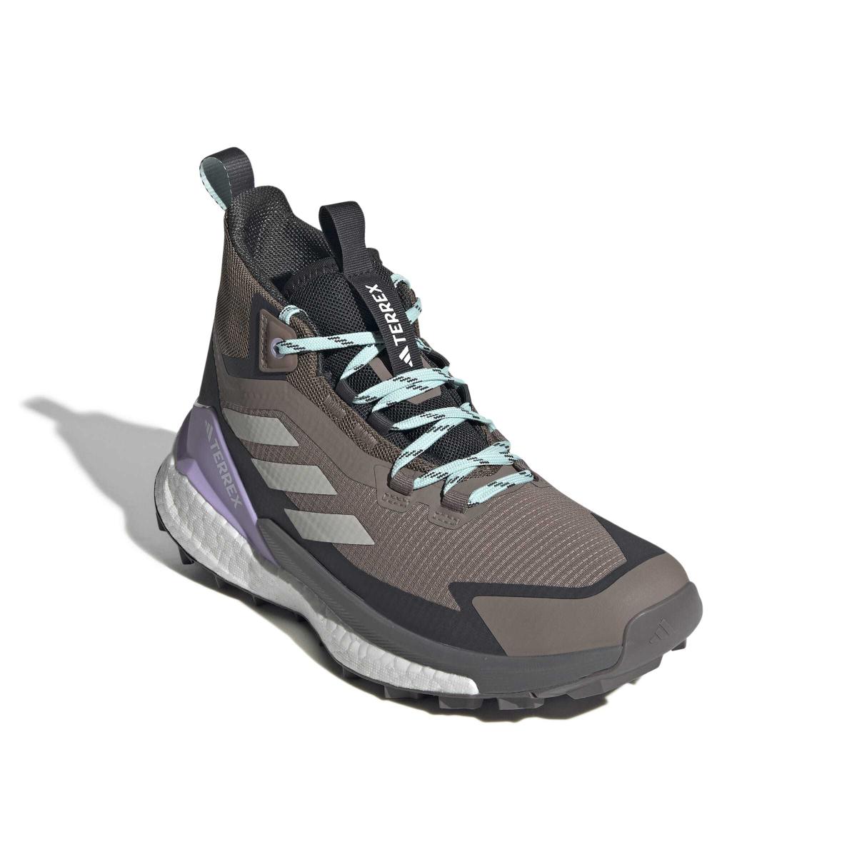 product/a/d/adidas_jq9901_6_footwear_photography_front_lateral_top_view_white-nw091625.jpg