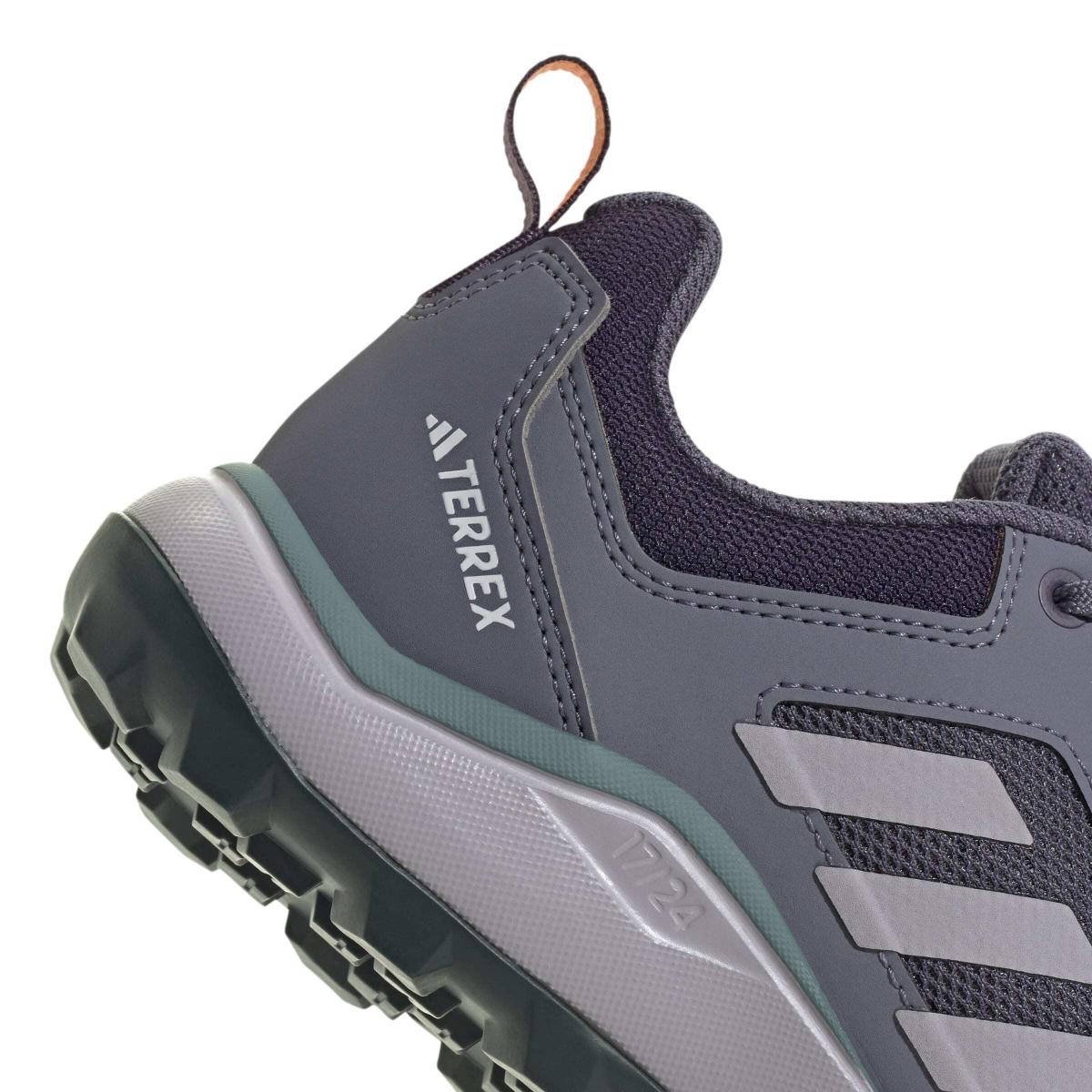 product/a/d/adidas_jr5287_9_footwear_photography_detail_view_2_white-nw091725.jpg