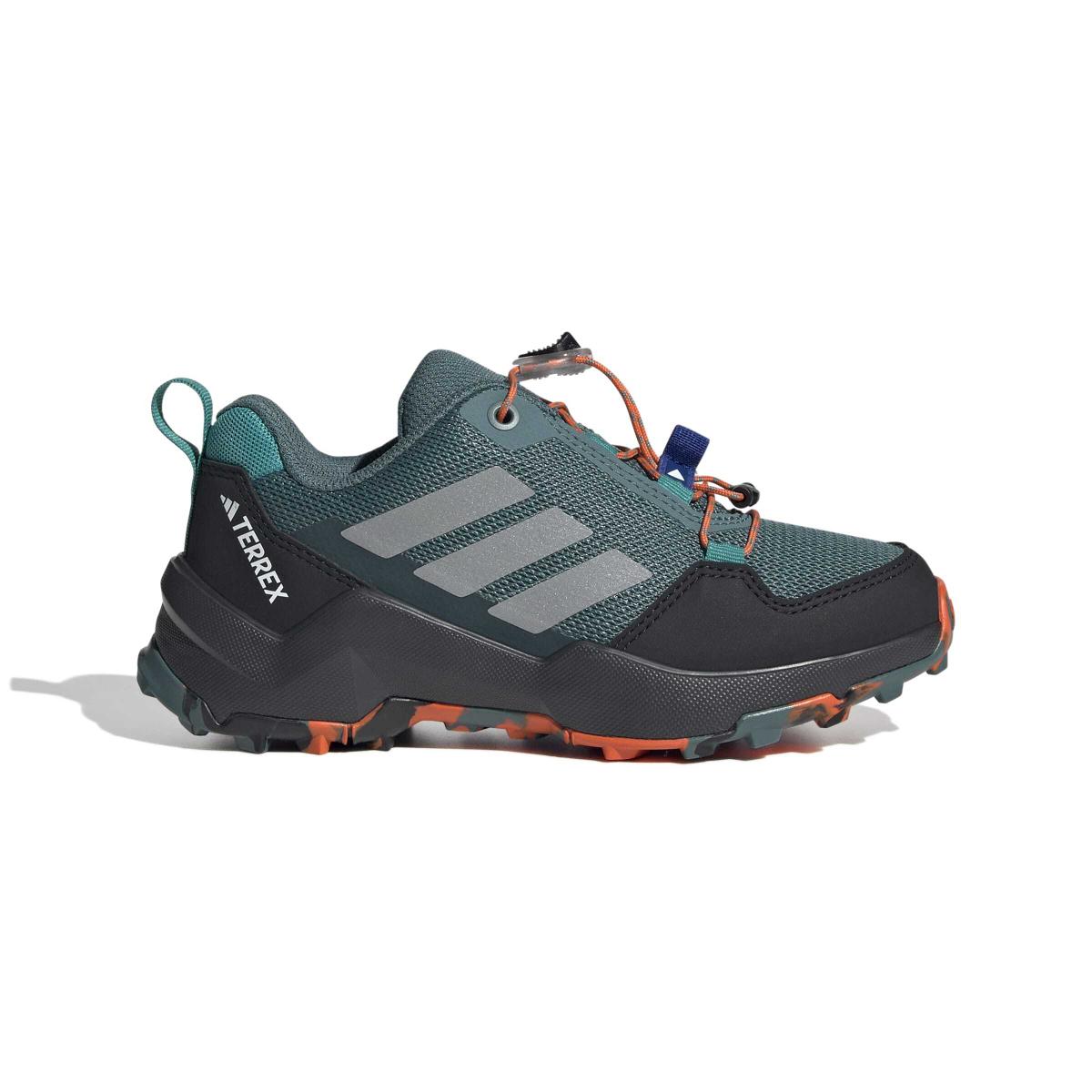 product/a/d/adidas_js2960_1_footwear_photography_side_lateral_center_view_white-nw091725.jpg