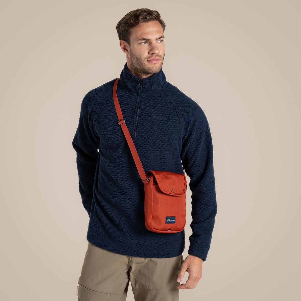 product/c/r/craghoppers_cer5216-usj_red-beach_2.jpg