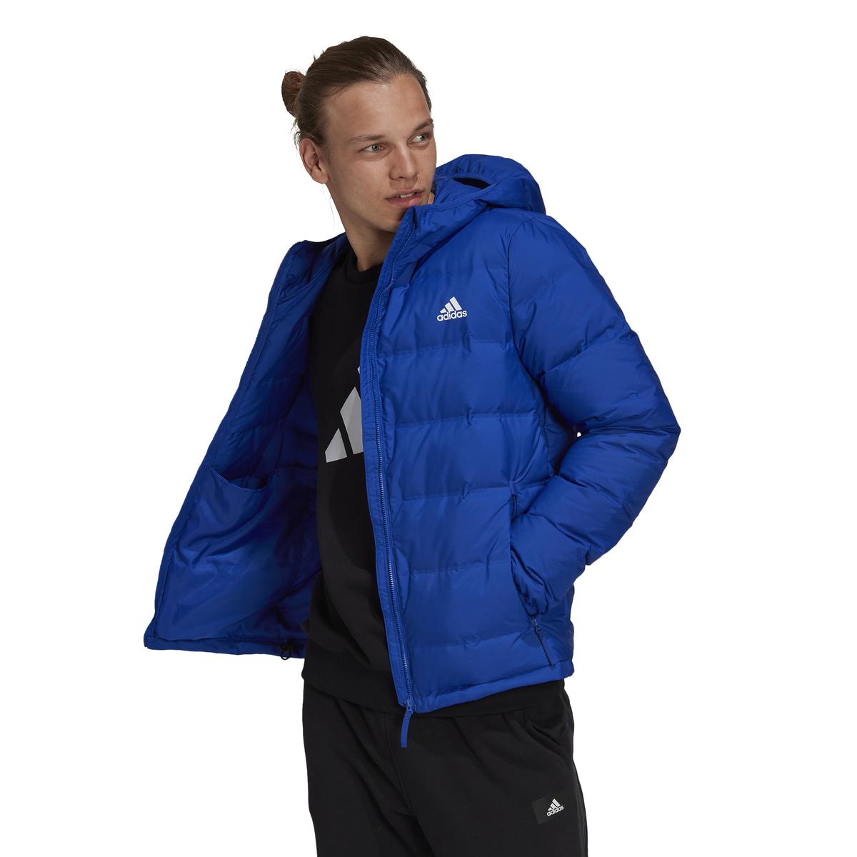 product/g/q/gq7145_app_on-model_standard_white.jpg