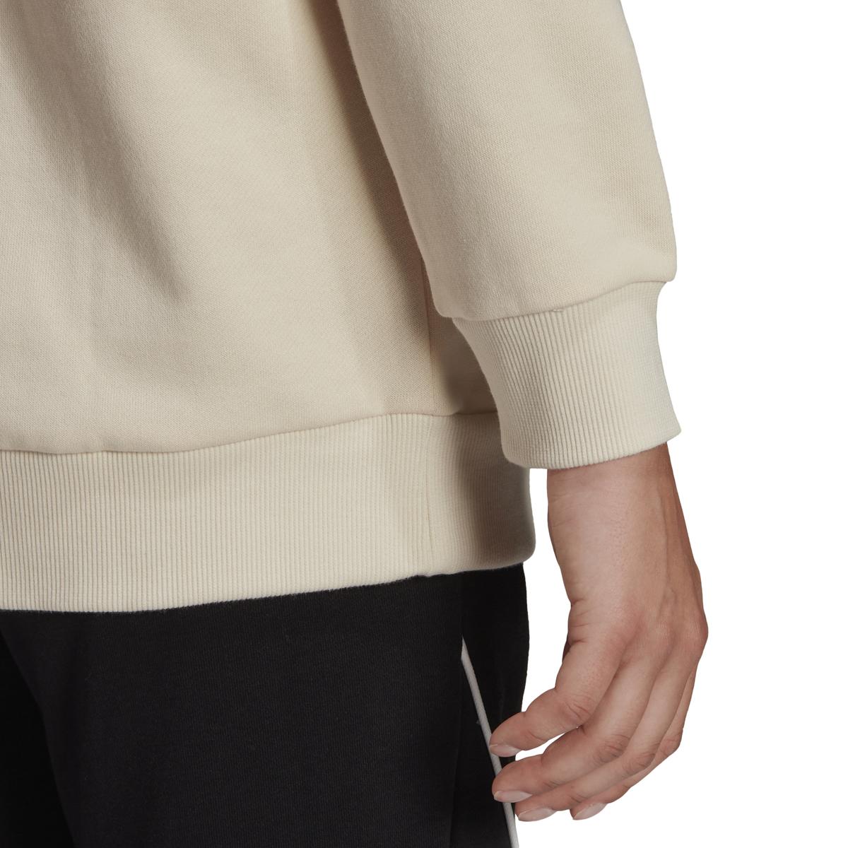 product/h/d/hd1786_app_on-model_detail-2_white.jpg
