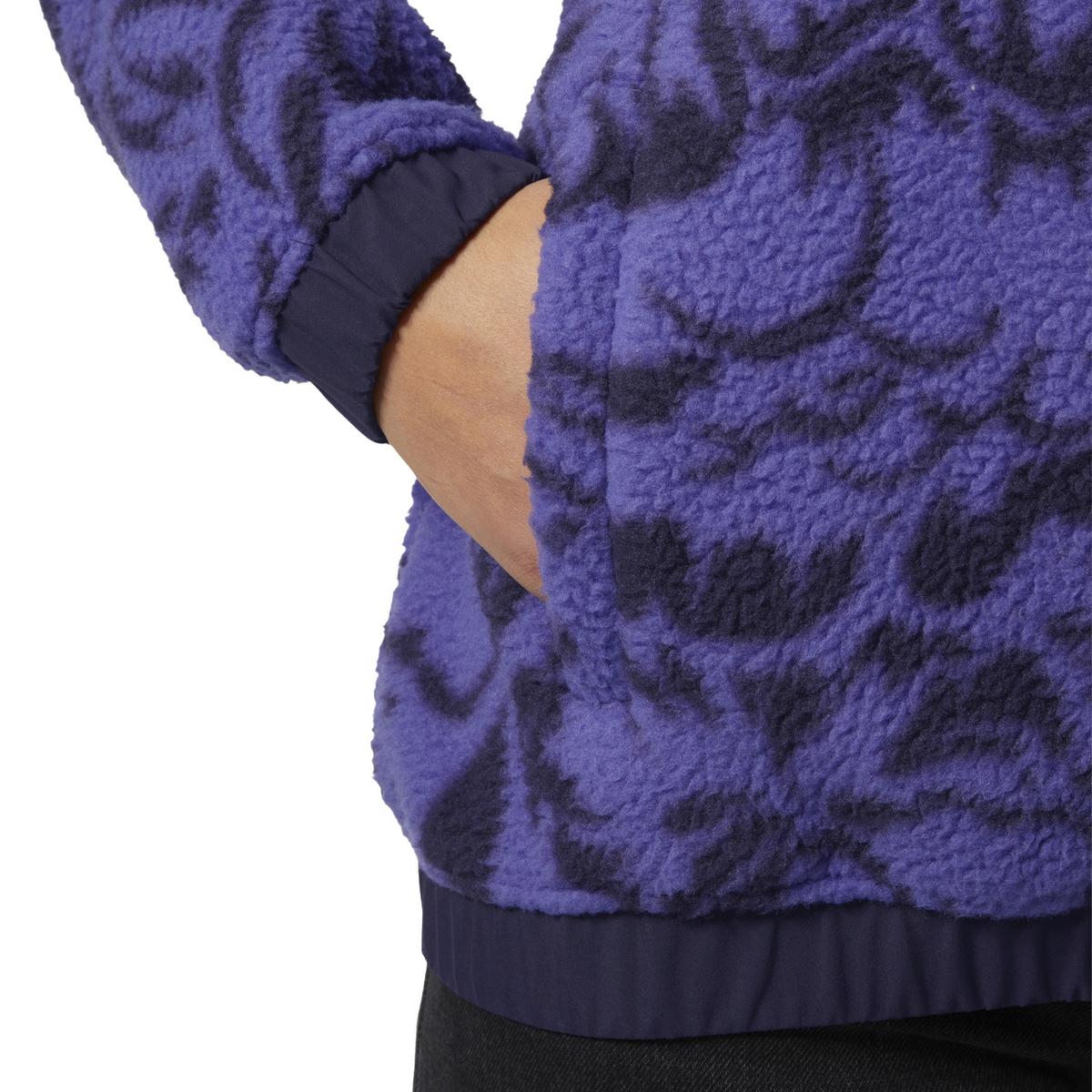 product/h/e/helly-hansen_63373-690_ultra-violet-peony-aop_1.jpg