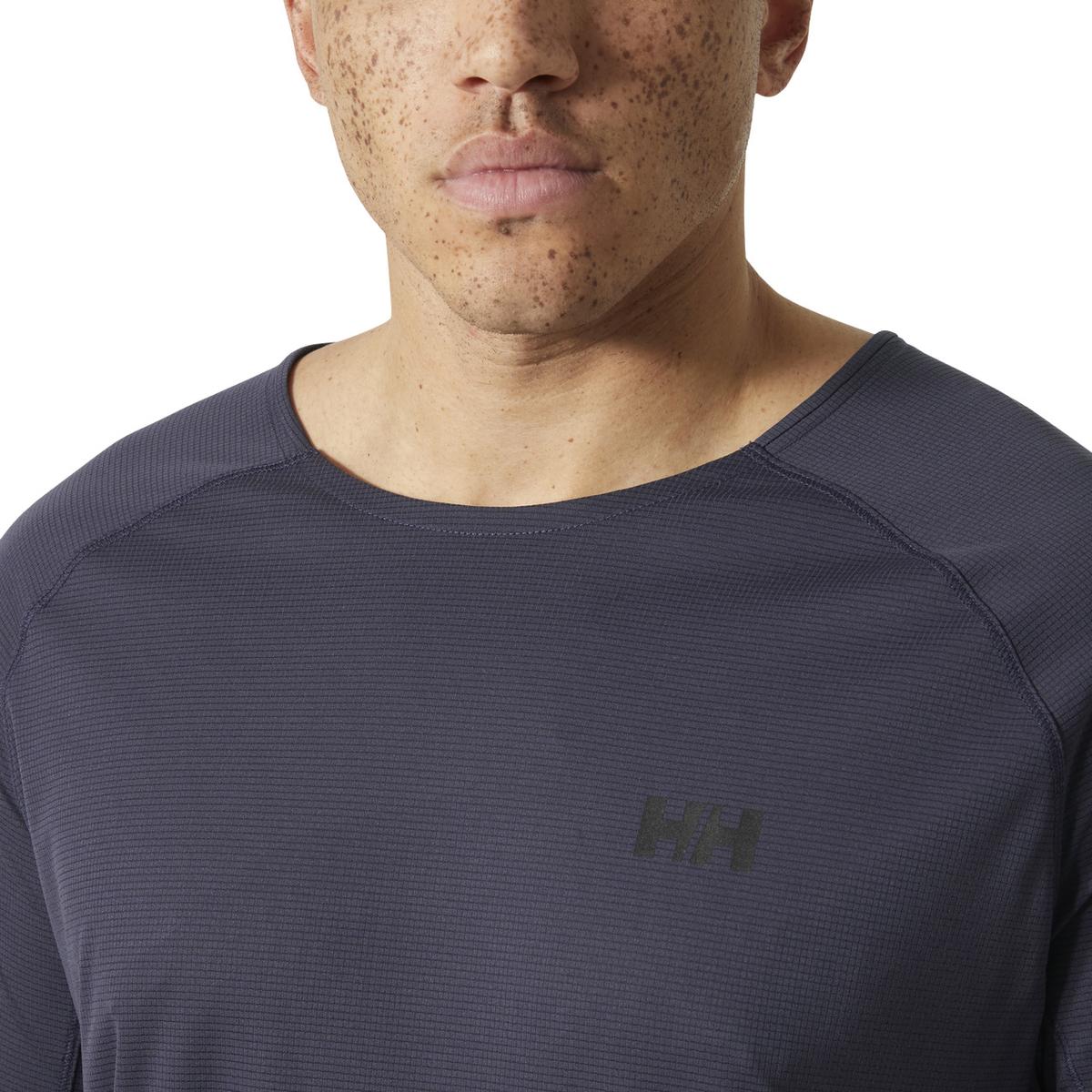 product/h/e/helly-hansen_63408-660_black-grape_2.jpg