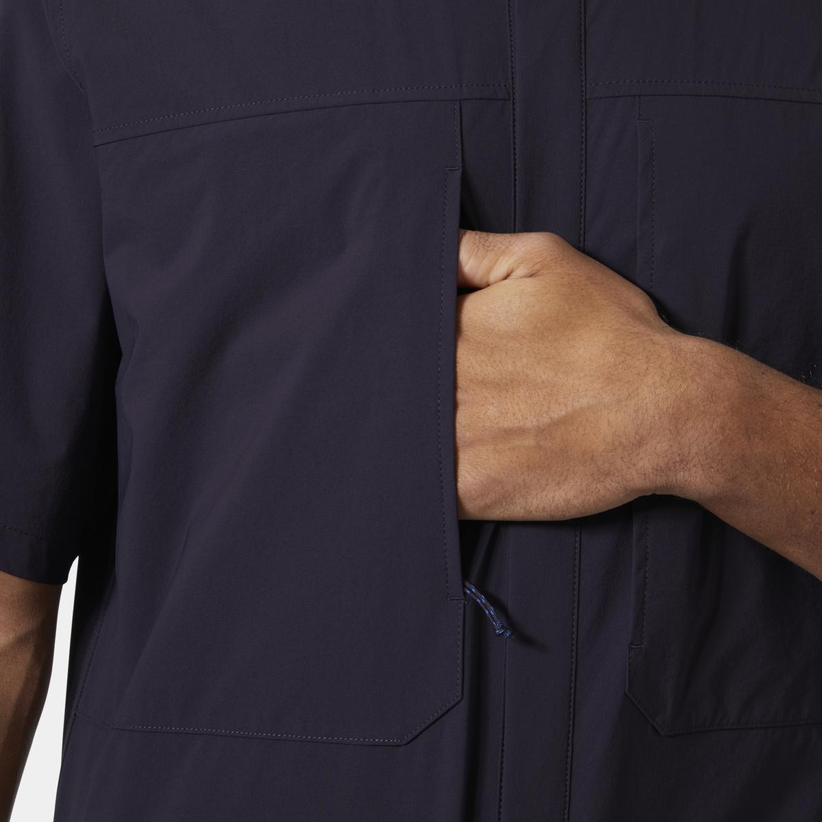 product/h/e/helly-hansen_63478-660_black-grape_1.jpg