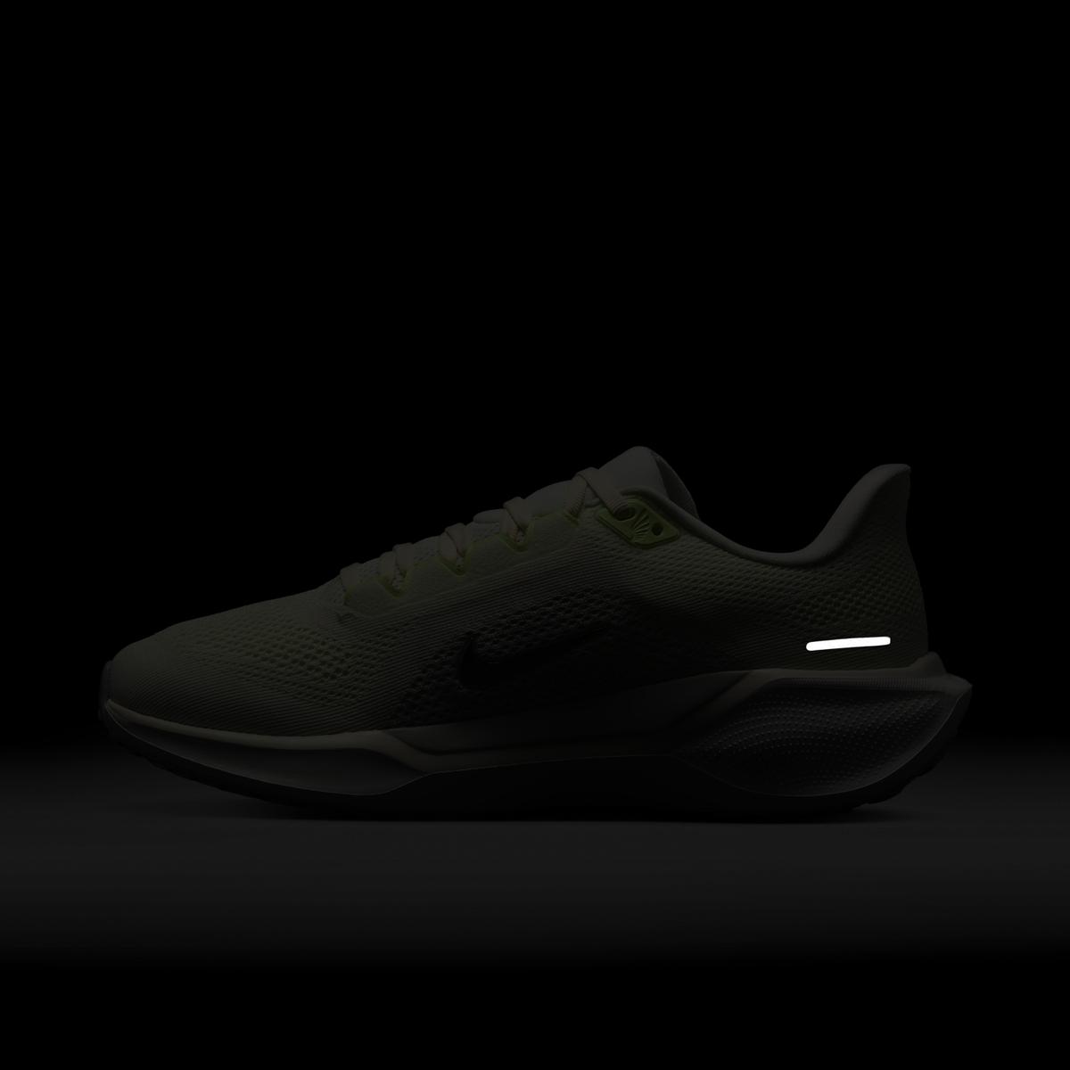 product/n/i/nike_fd2723-114_sail-metallic-silver-photon-dust_15.jpg