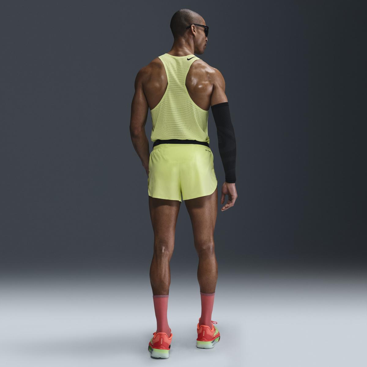 product/n/i/nike_fn3349-736_lt-lemon-twist-black_3.jpg