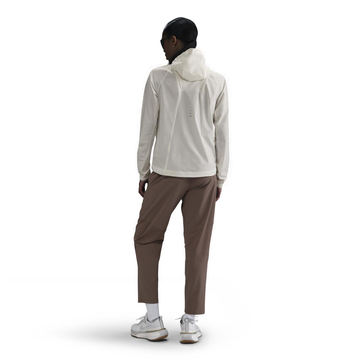 product/n/i/nike_hq0650-133_sail_5.jpg
