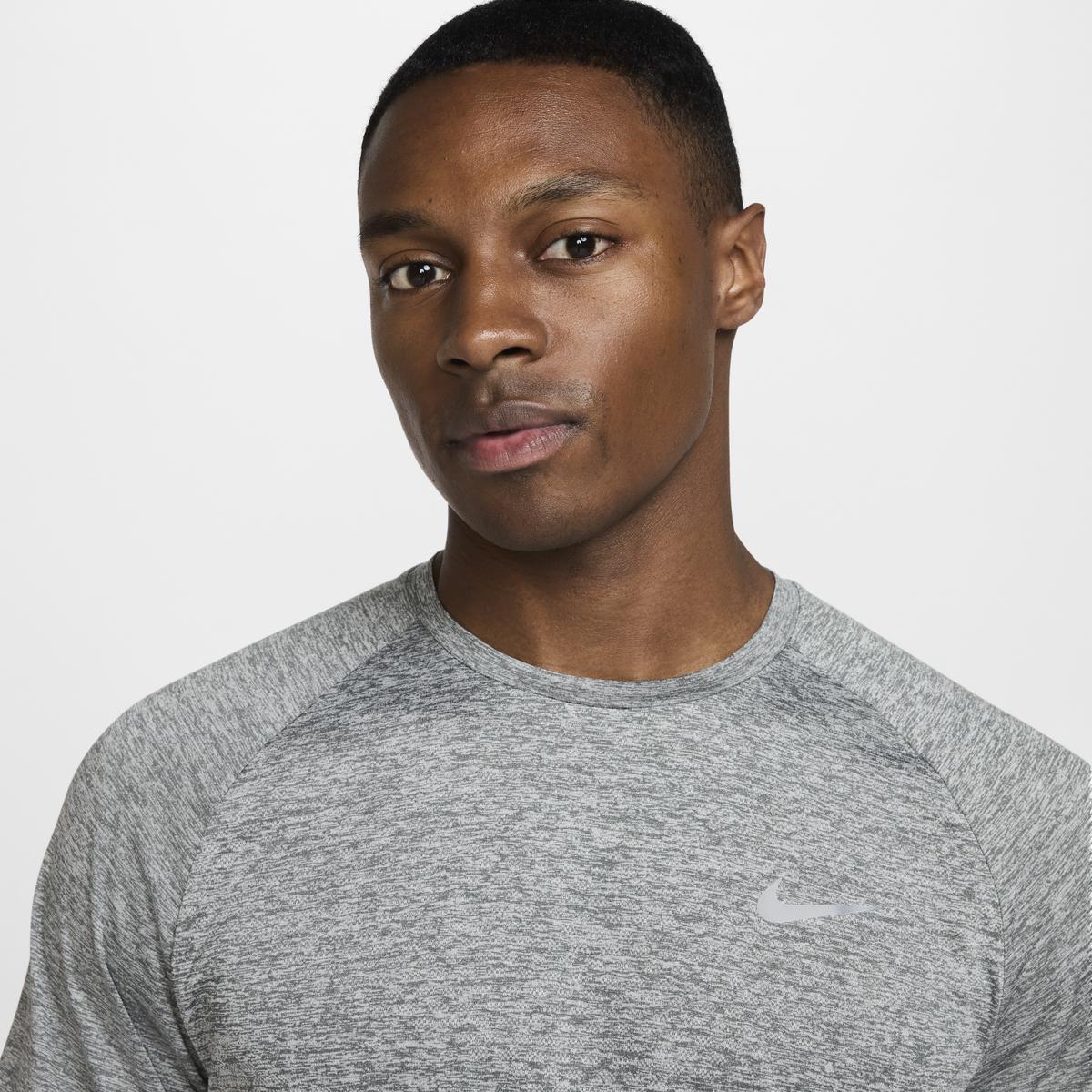 product/n/i/nike_hv5203-084_smoke-grey-htr-reflective-silv_5.jpg
