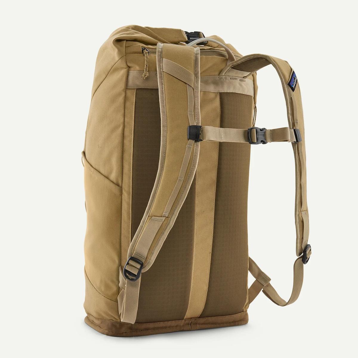 product/p/a/patagonia_48543-csc_classic-tan_2.jpg