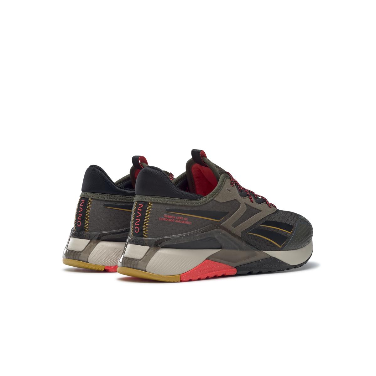 product/r/e/reebok_gy9493_6_footwear_photography_back_lateral_top_view_white_000.jpg