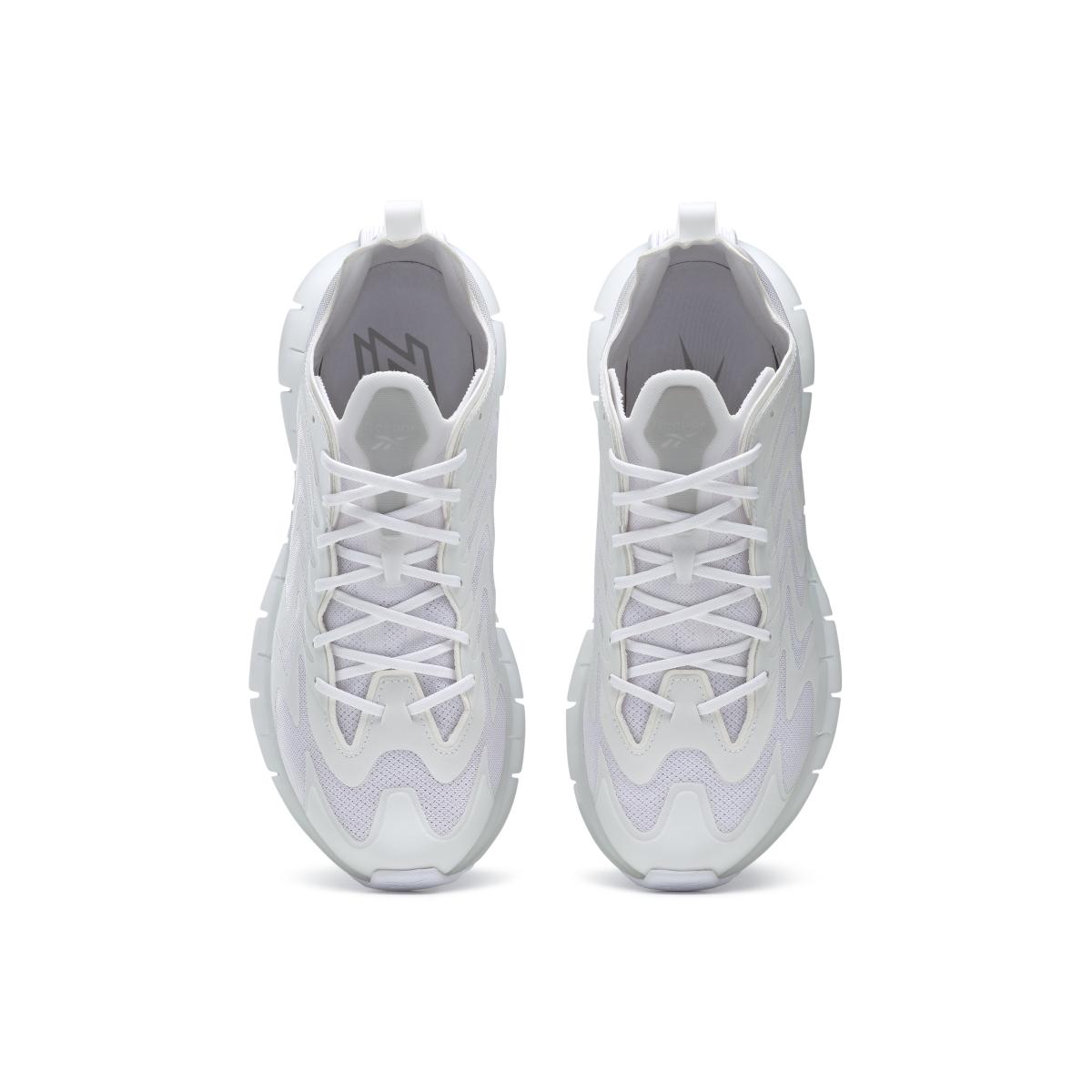 product/r/e/reebok_gz8804_2_footwear_photography_top_portrait_view_white_000.jpg