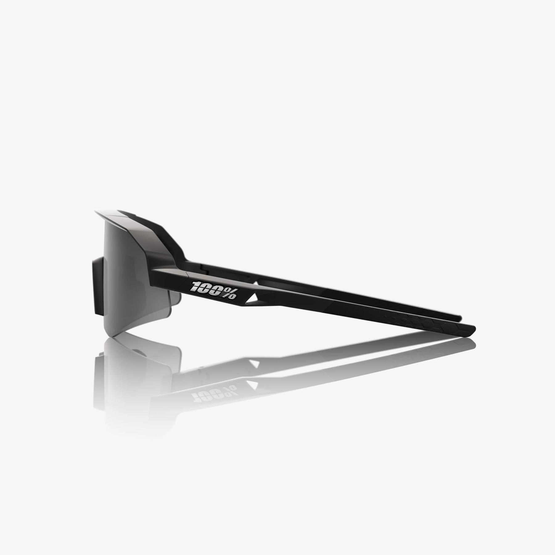 product/1/0/100percent-france_cp60066-00003_smoke_3.jpg