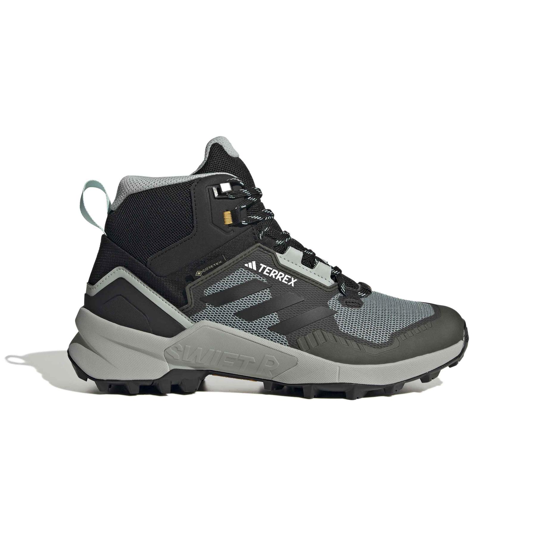 product/2/0/2025_09_adidas_if2401_1_footwear_photography_side_lateral_center_view_white.jpg