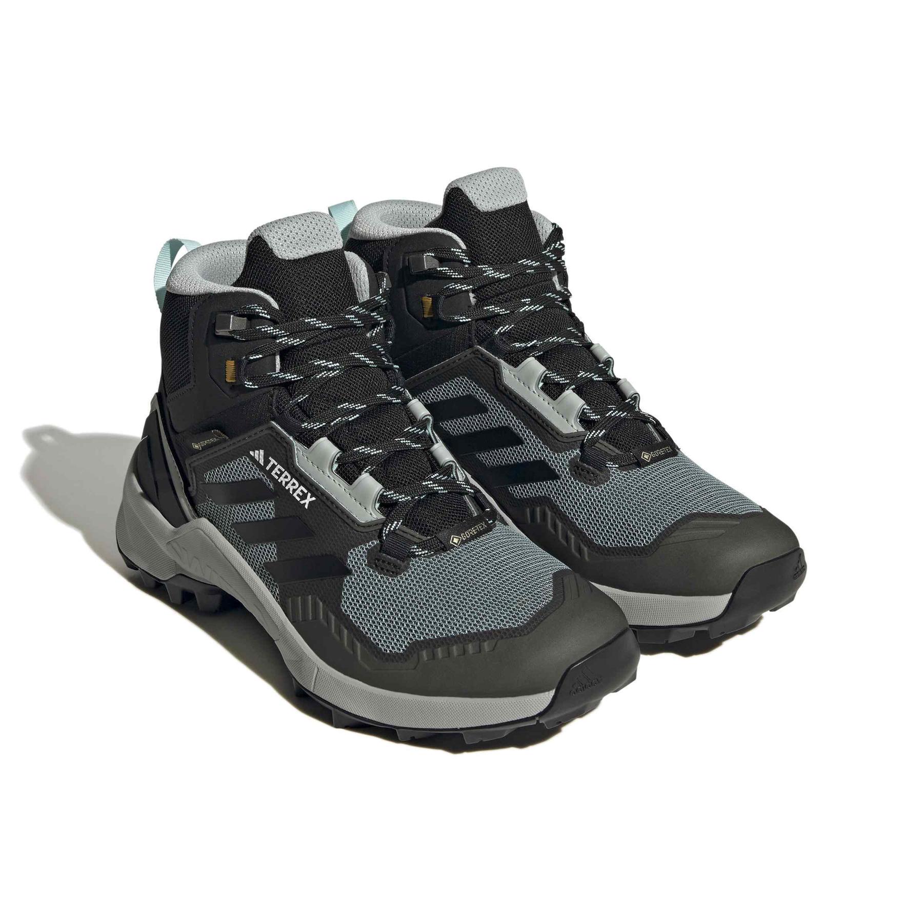 product/2/0/2025_09_adidas_if2401_6_footwear_photography_front_lateral_top_view_white.jpg