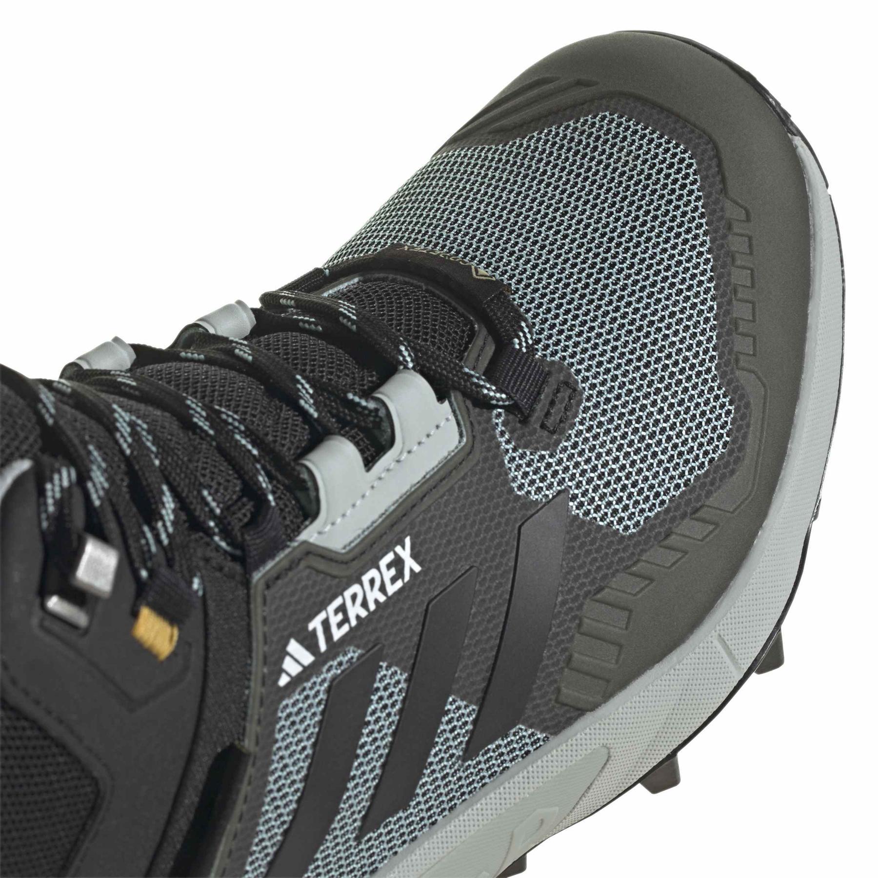 product/2/0/2025_09_adidas_if2401_8_footwear_photography_detail_view_1_white.jpg