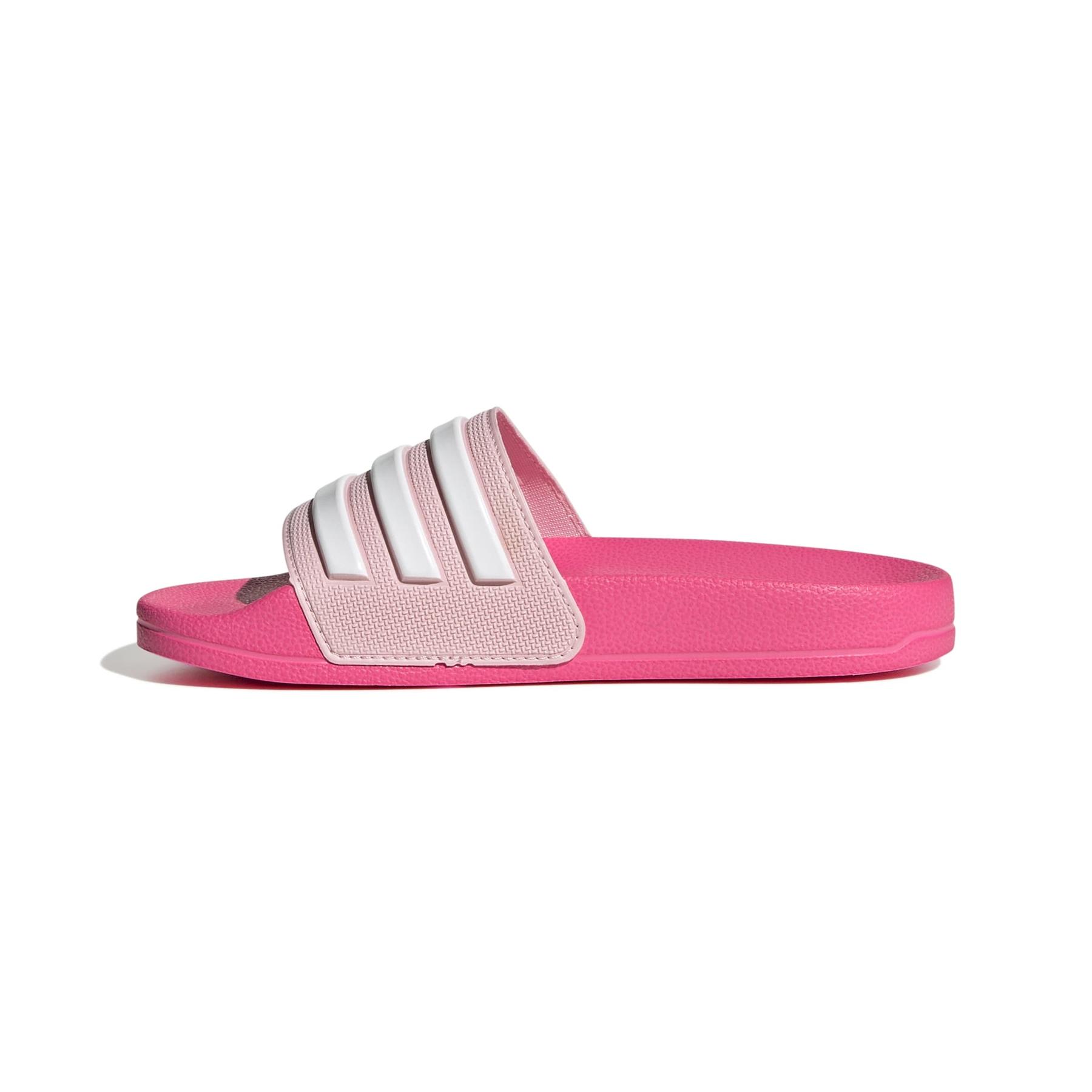 product/2/0/2025_09_adidas_ig4876_5_footwear_photography_side_medial_center_view_white.jpg