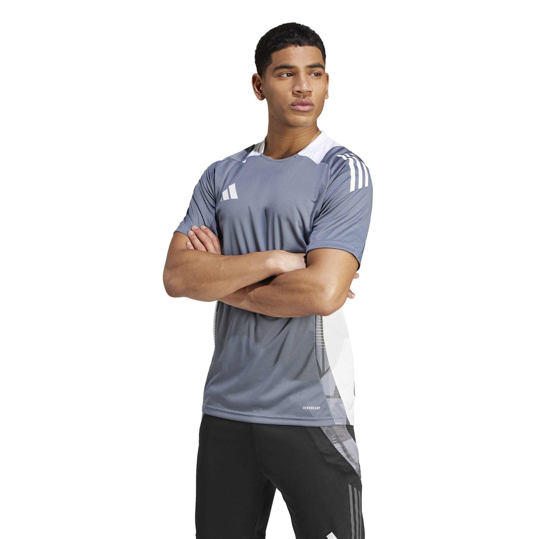 product/2/0/2025_09_adidas_iv6969_4_apparel_on_model_standard_view_white.jpg