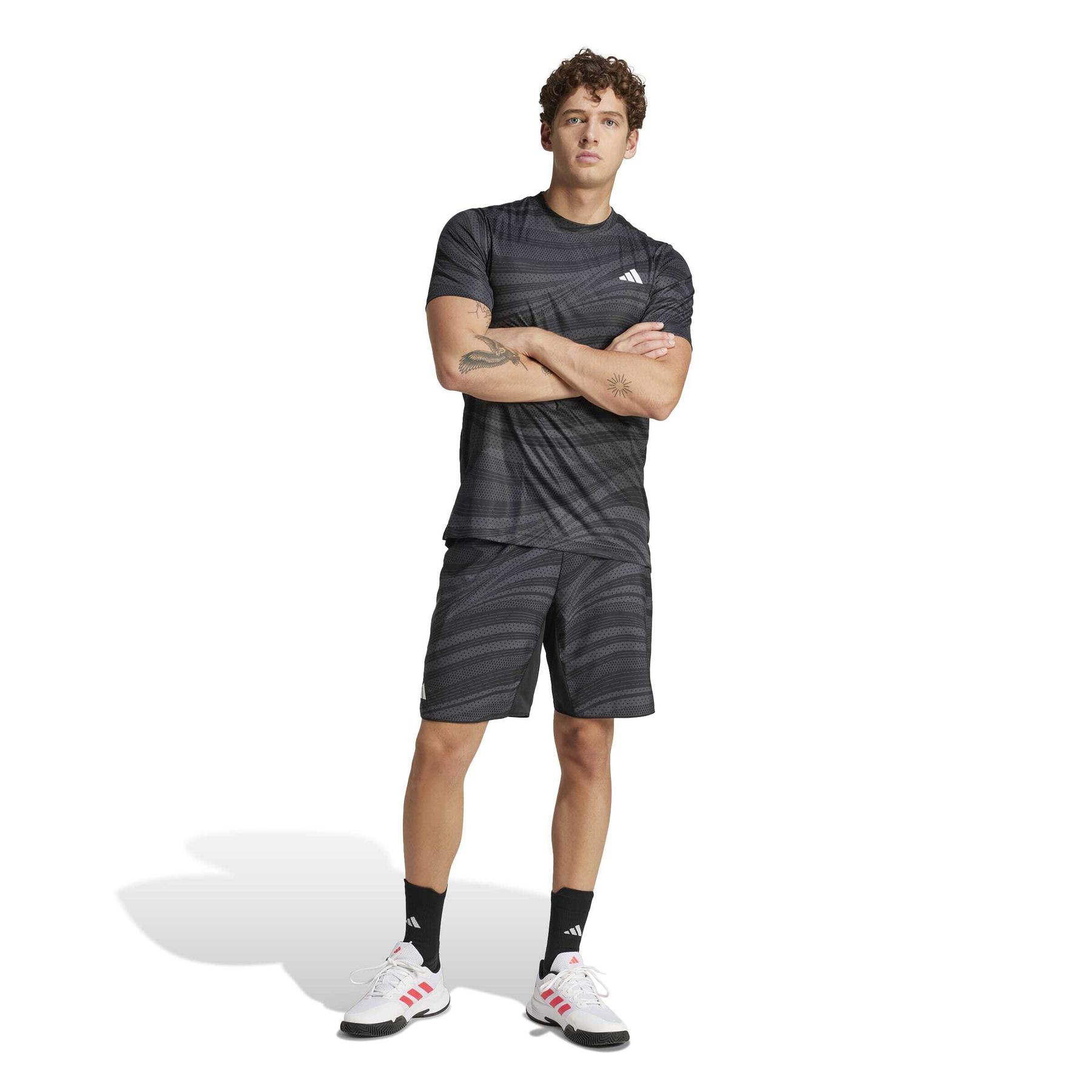product/2/0/2025_09_adidas_jf8422_5_apparel_on_model_standard_outfit_view_white.jpg