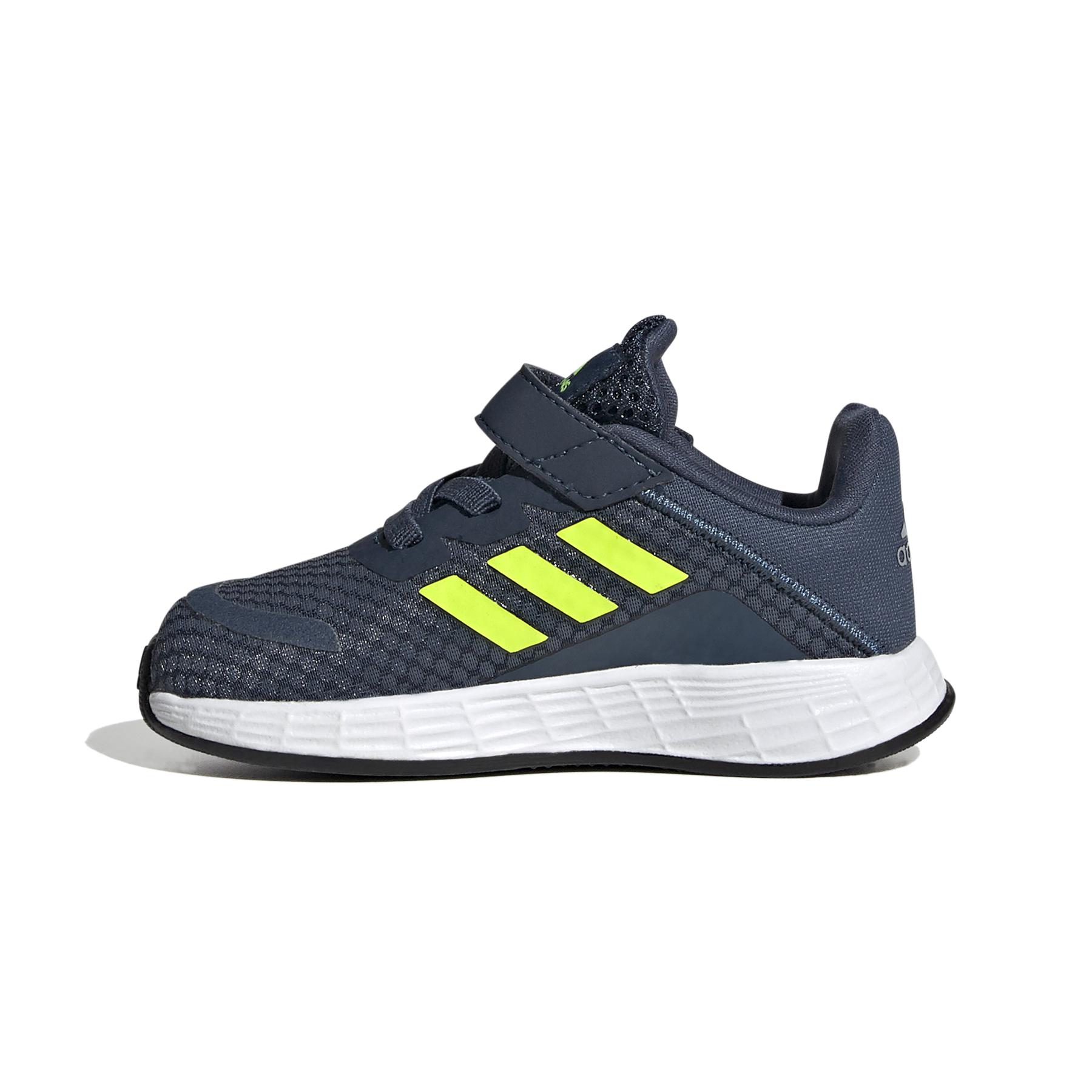 product/a/d/adidas_fy9173_5_footwear_photography_side_medial_center_view_white_xx.jpg