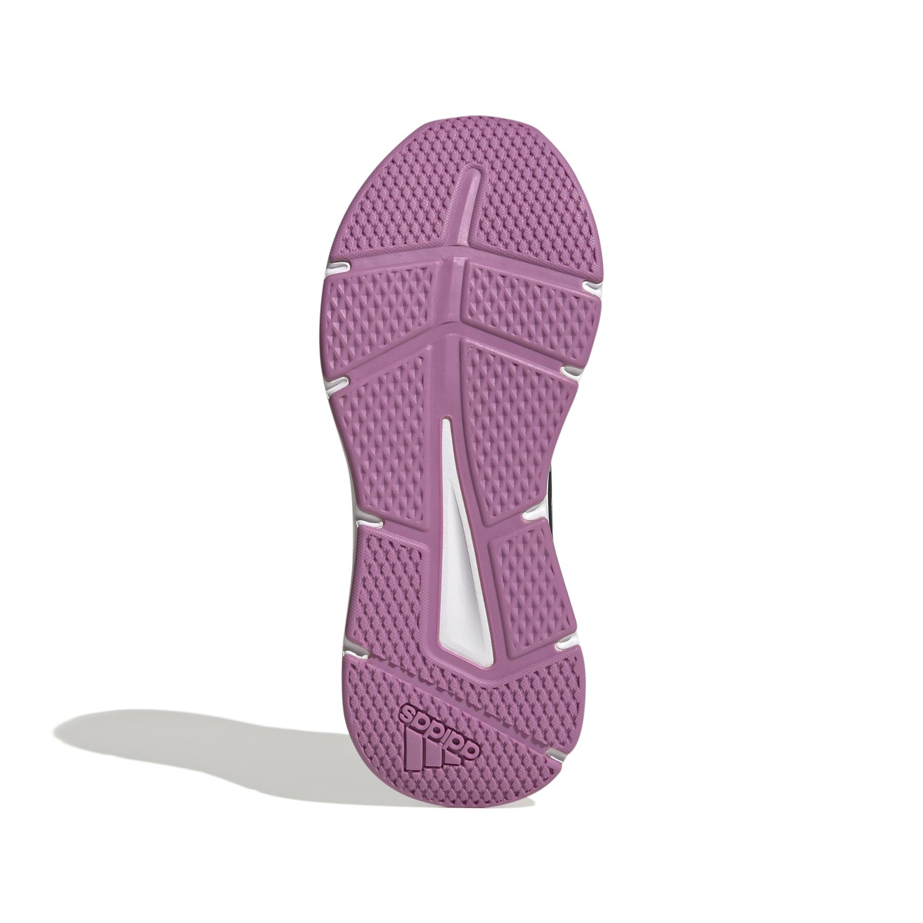 product/a/d/adidas_gw4137_4_footwear_photography_bottom_view_white_000.jpg
