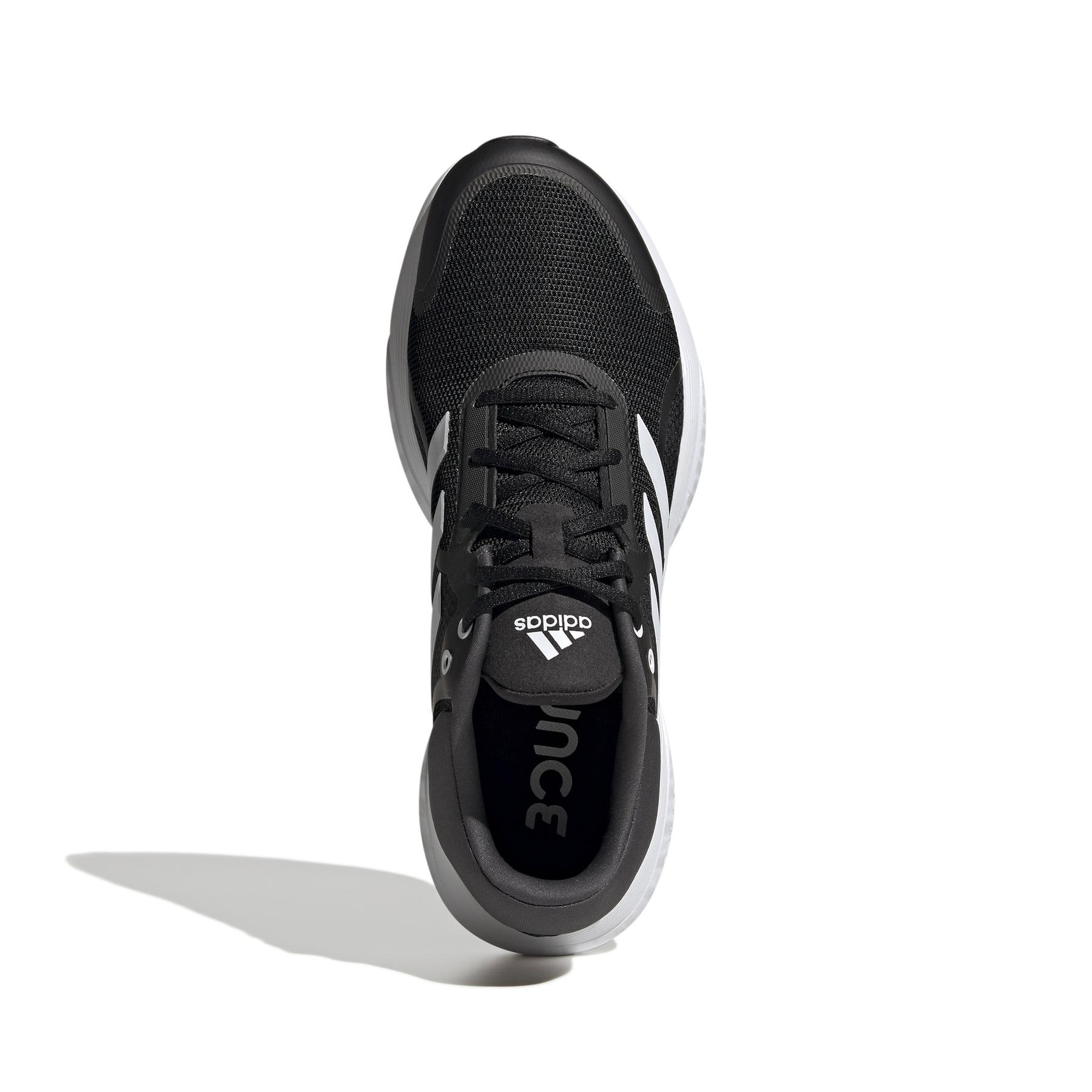 product/a/d/adidas_gw6646_3_footwear_photography_top_portrait_view_white_000.jpg