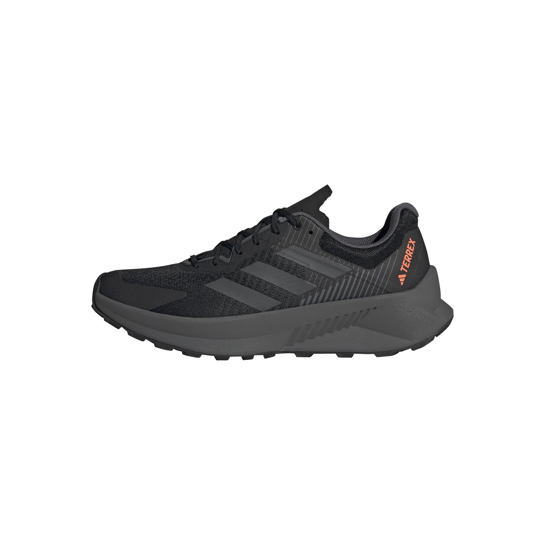 product/a/d/adidas_gx1822_12_footwear_photography_left_side_center_lateral_view_white-nw032224.jpg